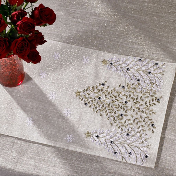Other - NEW Champagne gold table runner